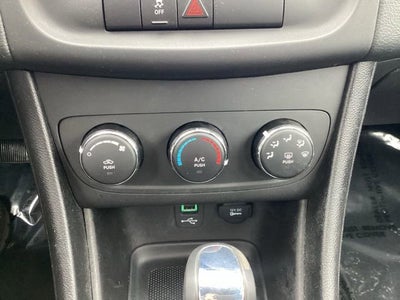 2013 Dodge Avenger SE V6