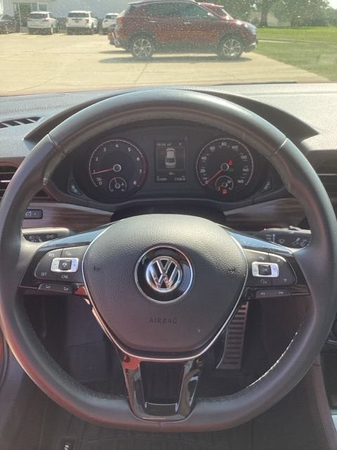 2022 Volkswagen Passat 2.0T Limited Edition
