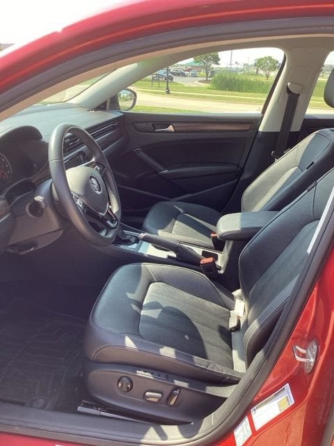 2022 Volkswagen Passat 2.0T Limited Edition
