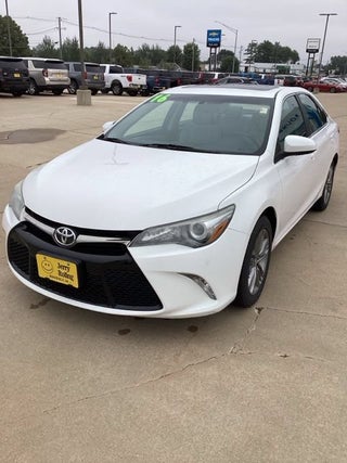 2016 Toyota Camry XLE