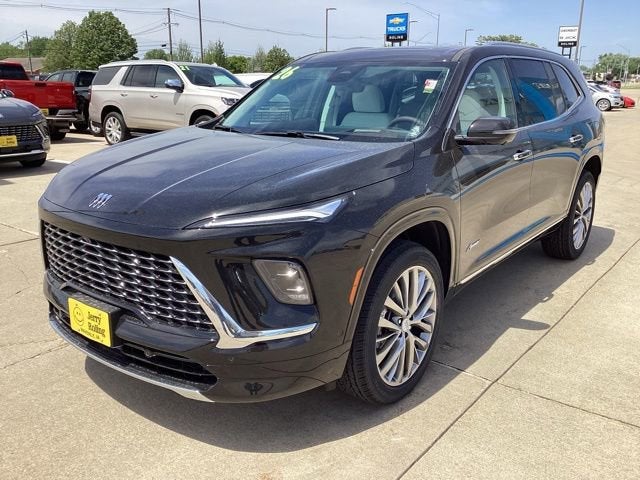 2026 Buick Enclave Avenir AWD's photo