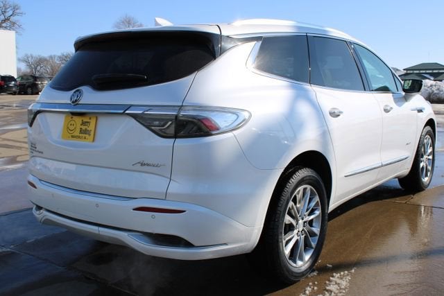 2022 Buick Enclave Avenir